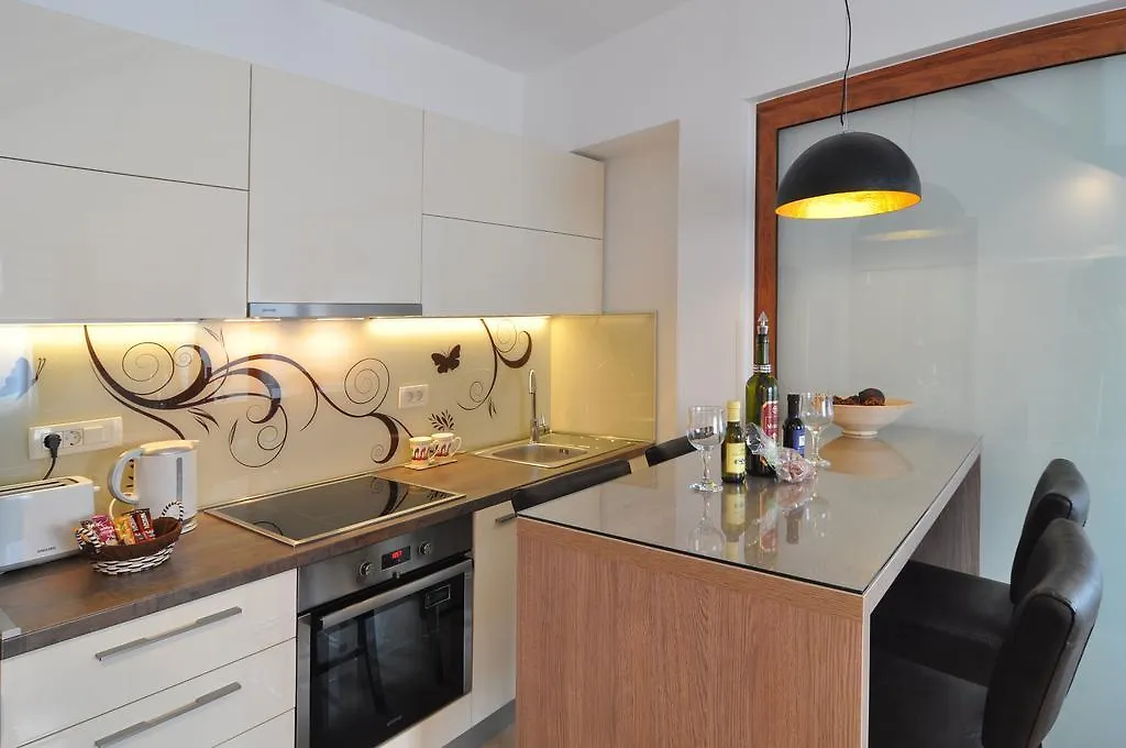 Deluxe Apartments & Rooms Sarella Split Croácia
